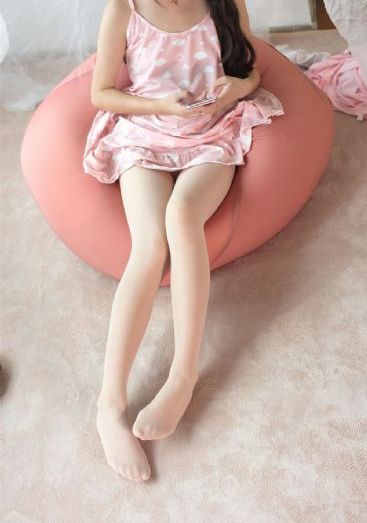 年轻的小姨子hd_1080免费观看